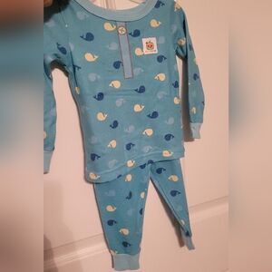Cocomelo Blue Whale Print Kids Pajamas NWOT